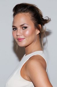 chrissy-teigen