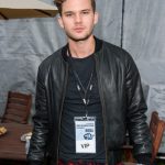 Jeremy Irvine Net Worth