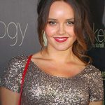 Rebecca Breeds Bra Size, Age, Weight, Height, Measurements