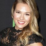 Tori Anderson Bra Size, Age, Weight, Height, Measurements