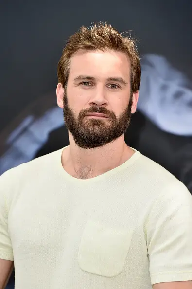 Clive Standen Net Worth - Celebrity Sizes