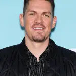 Steve Howey Net Worth