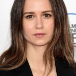 Katherine Waterston Net Worth