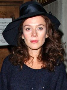 Anna Friel