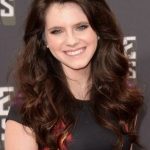 Kara Hayward Bra Size, Age, Weight, Height, Measurements