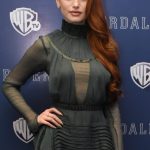 Madelaine Petsch Bra Size, Age, Weight, Height, Measurements