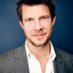 Eric Mabius Net Worth