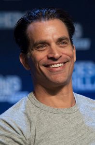 Johnathon Schaech