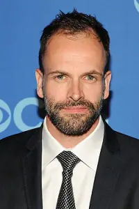 Jonny Lee Miller