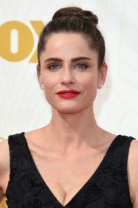 Amanda Peet