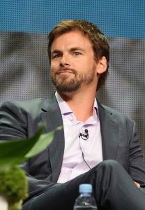 Tommy Dewey