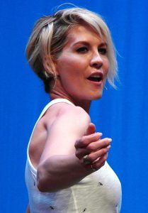 Jenna Elfman