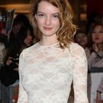 Dakota Blue Richards Bra Size, Age, Weight, Height, Measurements