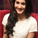 Amyra Dastur Bra Size, Age, Weight, Height, Measurements