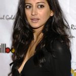 Noureen DeWulf Workout Routine