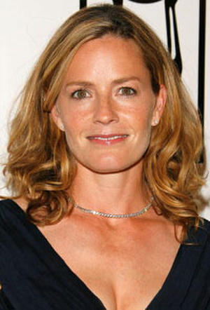 Female or Women Celebrity Hairstyles: Elisabeth Shue