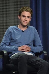 Iain De Caestecker