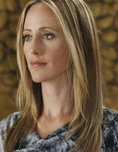 Kim Raver