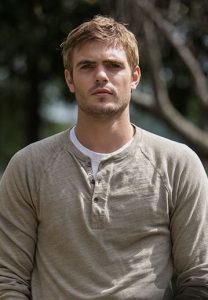 Alex Roe