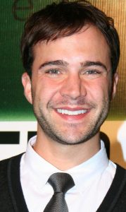 Gil McKinney