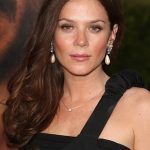 Anna Friel Workout Routine