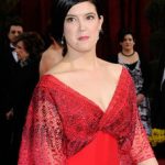 Phoebe Cates Net Worth