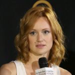 Kerry Bishé Net Worth