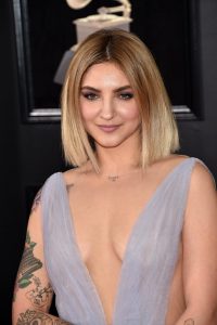 Julia Michaels