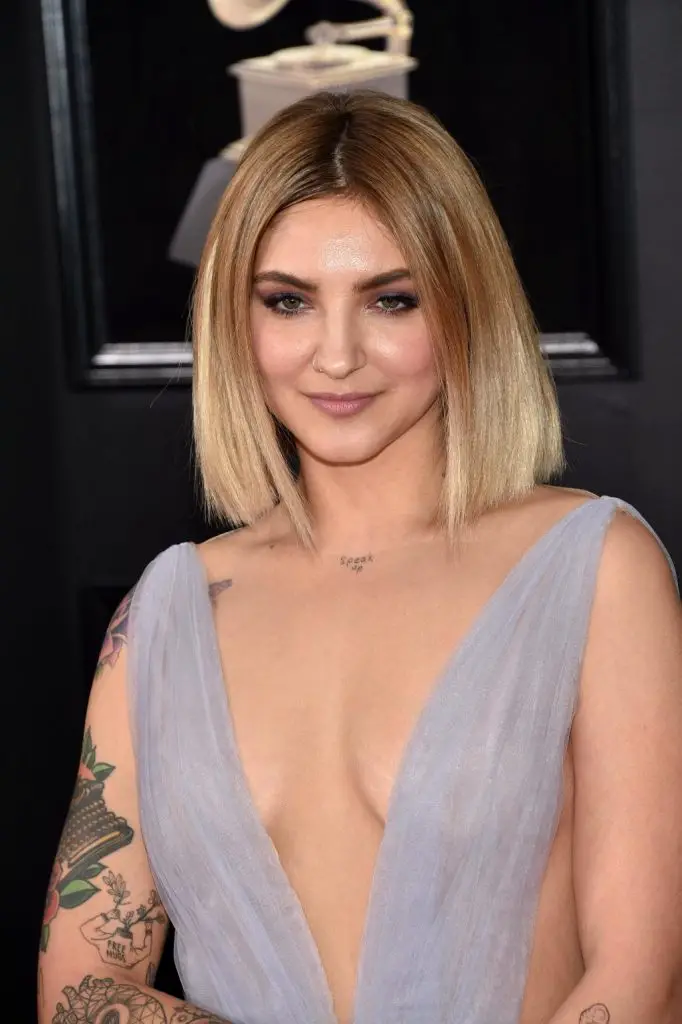 julia michaels bra size age weight height measurements julia michaels bra size age weight height measurements