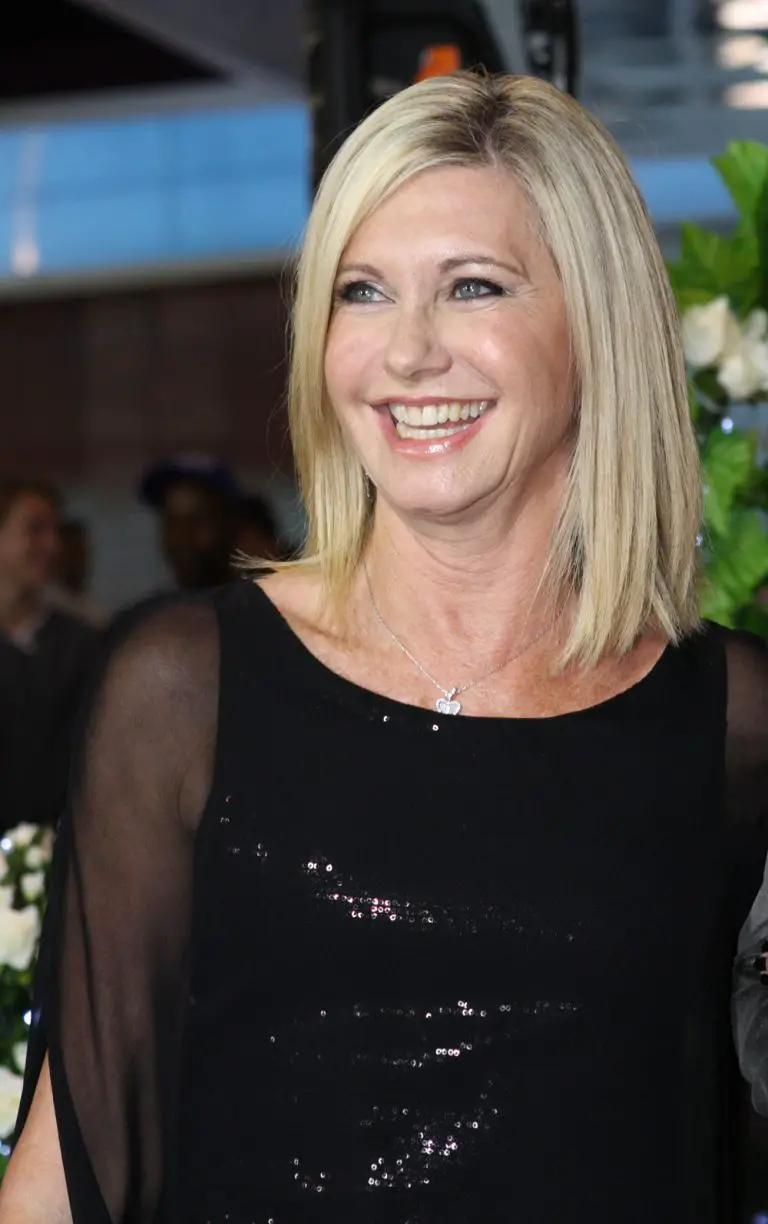 Olivia Newton-John Net Worth - Celebrity Sizes