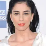 Sarah Silverman Bra Size, Age, Weight, Height, Measurements