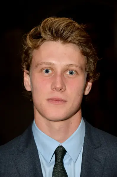 George MacKay Age, Weight, Height, Measurements - Celebrity Sizes