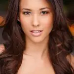 Kaitlyn Leeb Bra Size, Age, Weight, Height, Measurements