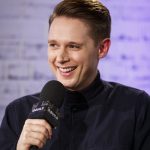 Samuel Barnett Net Worth