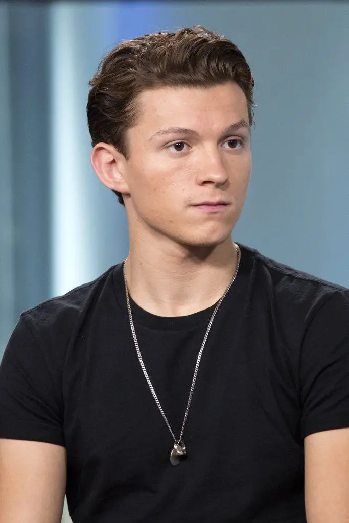 Tom Holland Age, Weight, Height, Measurements - Celebrity Sizes