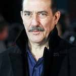 Ciarán Hinds Net Worth