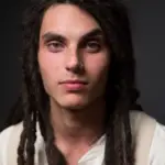 Samuel Larsen Net Worth