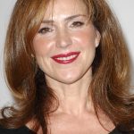 Peri Gilpin Net Worth