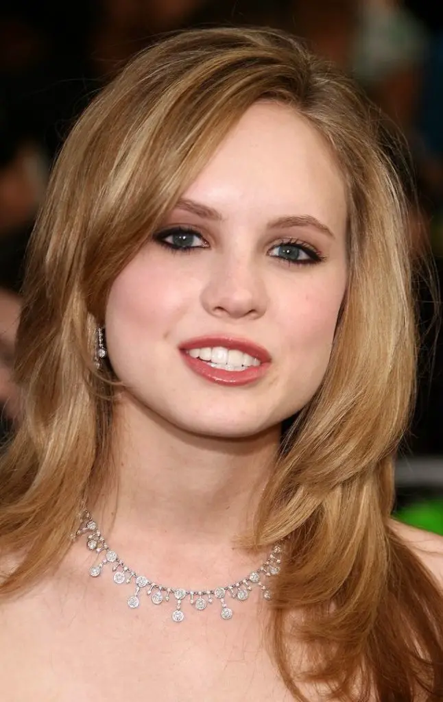 Meaghan Martin Diet Plan - Celebrity Sizes