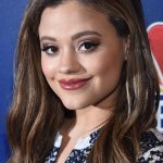 Sarah Jeffery Bra Size, Age, Weight, Height, Measurements