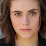 Ally Ioannides Bra Size, Age, Weight, Height, Measurements