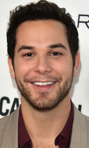 Skylar Astin