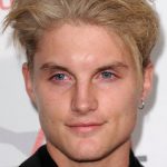 Toby Hemingway Net Worth