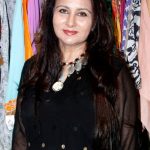 Poonam Dhillon Net Worth