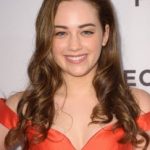 Mary Mouser Net Worth