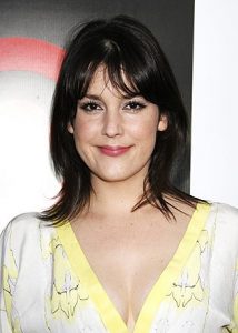 Melanie Lynskey