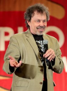 Curtis Armstrong