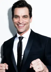 Johnathon Schaech