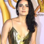 Radhika Madan Bra Size, Age, Weight, Height, Measurements