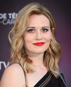 Cara Theobold